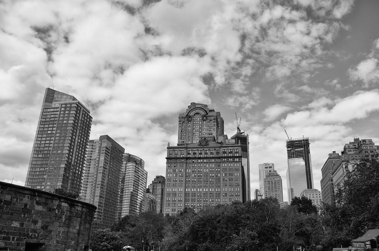 南京二桥回购进展更新，迈向智能高效未来之路的跨越式发展。